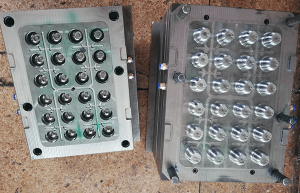 Plastic Injection Molding - New design for E27 lampholder Injection Plastic Mold  – S.W ELECTRIC